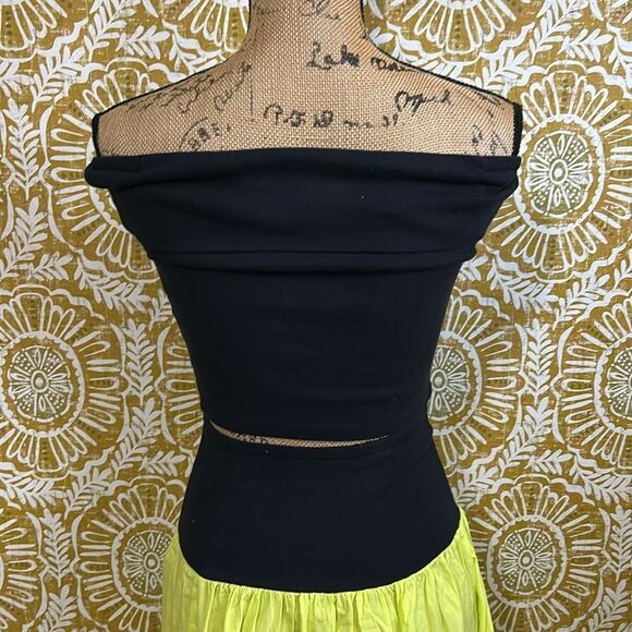 NWOT Free People Cooler In Capri Crop Top Skirt Co-Ord Set in Kiwi Combo Size XS - Picture 9 of 11